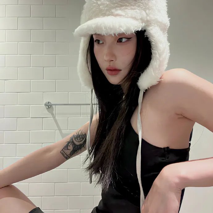 女扮男装后郁先生动了心